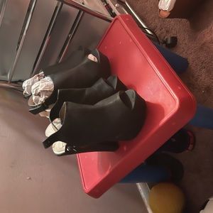 Steve Madden platform heel , one pair black,one pair navy blue